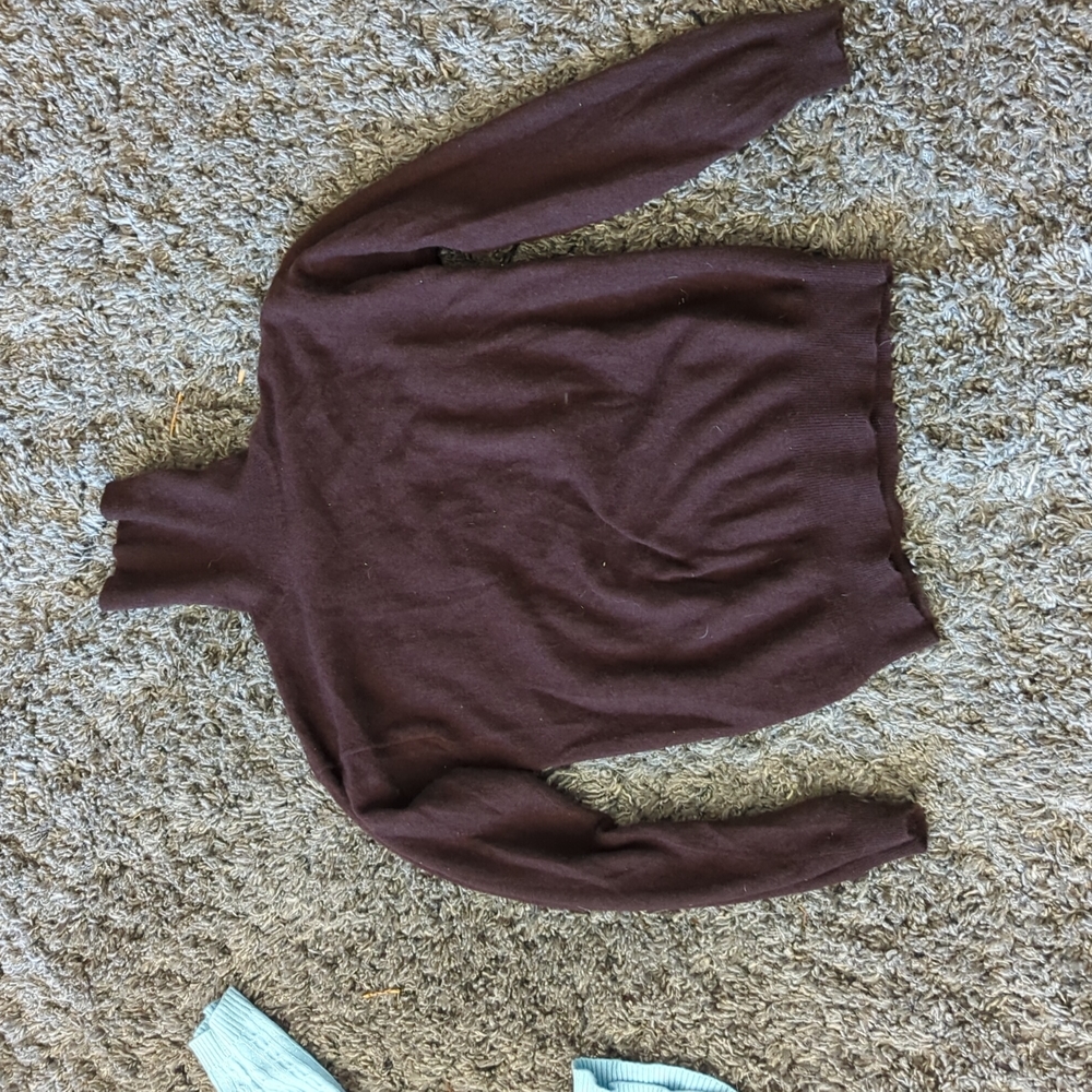 Size M Sutton Studio Cashmere brown